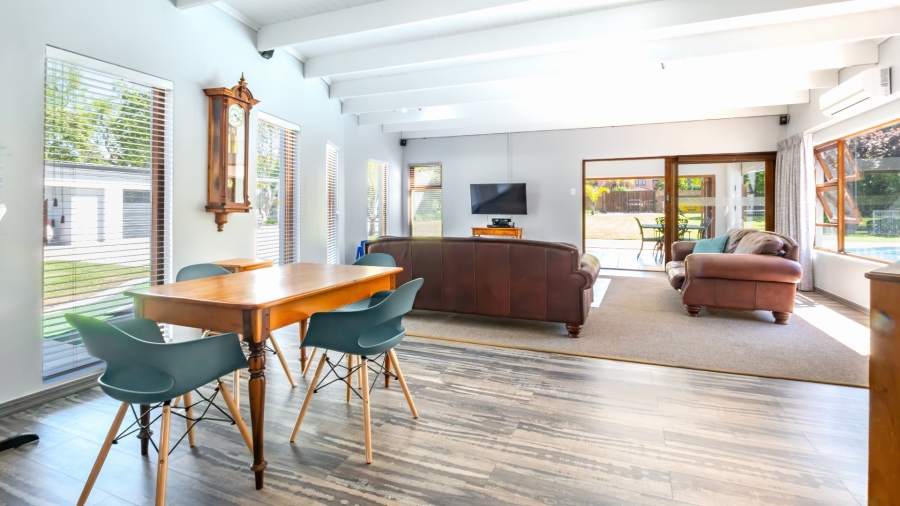 4 Bedroom Property for Sale in Heatherlands Western Cape